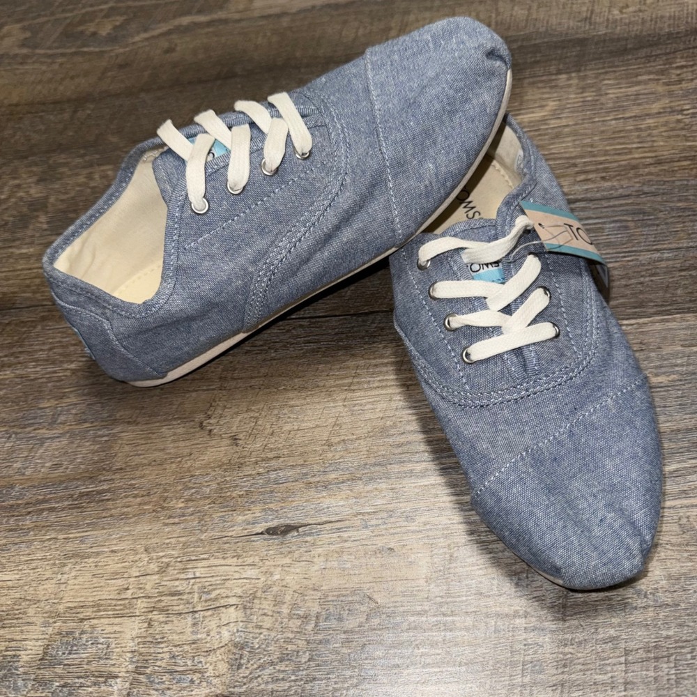 TOMS Cordoba Womens Size 6 Navy Chambray Canvas Lace Up Sneakers Shoes NWT